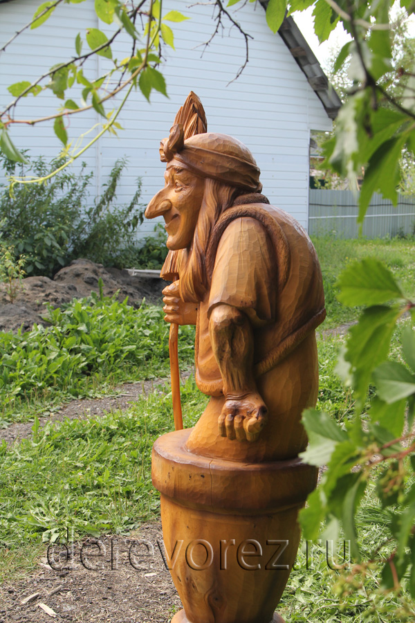 Деревянная скульптура баба яга