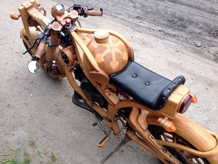 Уникальный мотоцикл из дерева Дмитрия Губенко