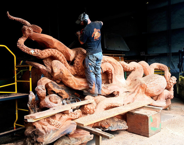 Jeffrey Michael Samudosky, скульптура гигантского осьминога