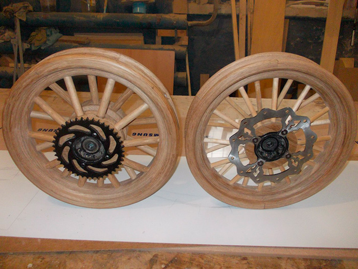 Готовые колёса из дерева для байка